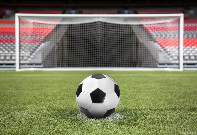 体育爱好者交流场景